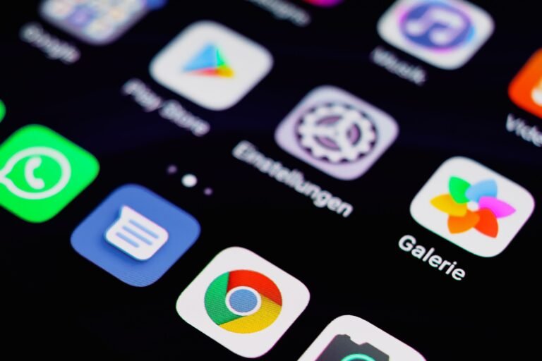 Best Apps for Language Translation While Traveling